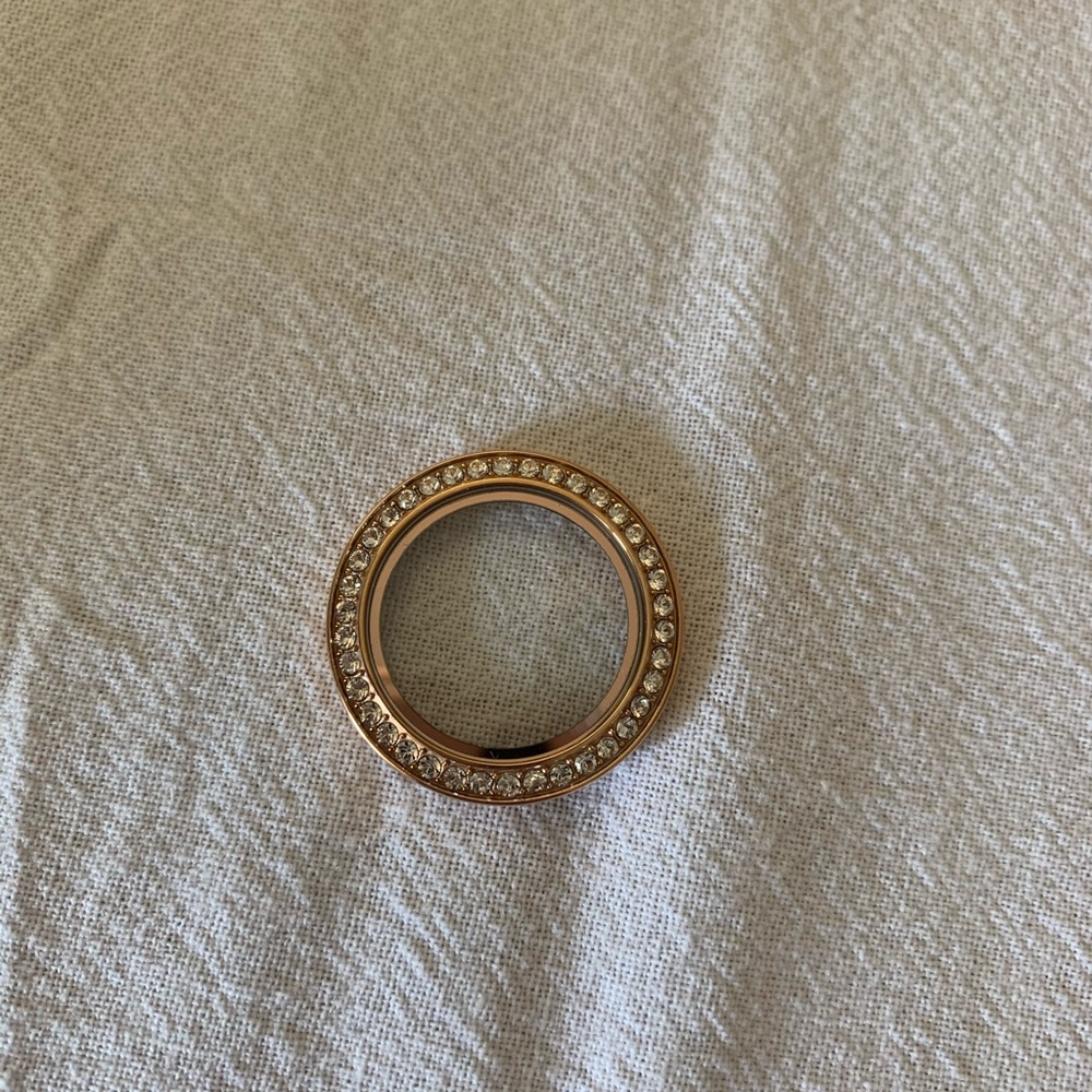 Origami Owl small rose gold locket face